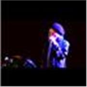 Polistrumentista e cantautrice, 15 anni di esperienza nell'insegnamento, ti porto da zero a cantautore in poche semplici mosse