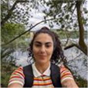 Profesora de entrenamiento funcional, pilates de suelo y yoga integral