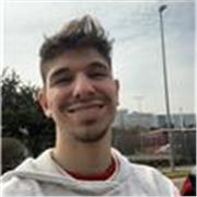 Studente presso l’Università di Verona, con indirizzo ingegneria, Impartisce lezioni di matematica di base, da medie a superiori. Studio dei concetti base e la loro applicazione, teoria e geometria. Da aritmetica ad algebra e anche fondamenti di matematic