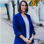 Profesora de Matemática con amplia experiencia en enseñanza de nivel secundario