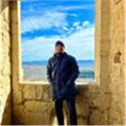 Experto en sector económico y financiero con formación superior en negocio internacional