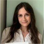 Studentessa universitaria offre aiuto compiti e ripetizioni di qualsiasi materia a ragazzi di elementari, medie e primi anni di superiori