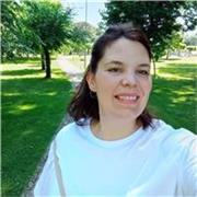 Profesora de Español para extranjeros de todos los niveles y edades. Graduada en Filología Hispánica con mucha experiencia .