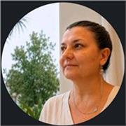 Profesora de Yoga personalizado posgrado en Yoga terapéutico