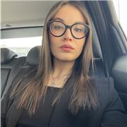 Ragazza di 18 anni frequentante il 5 anno di I scuola superiore offre ripetizioni di economia aziendale, matematica e inglese