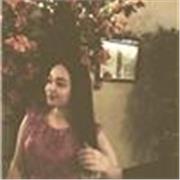 Estudiante de bachillerato titulada en C1 Trinity imparte clases a niños de todas las edades