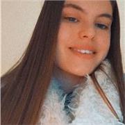 Estudiante de filología hispánica que puede dar clases a primaria, eso y bachillerato