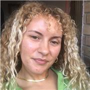 Profesora de español que imparte clases a extranjeros (italiano e inglés) tanto presencial como remoto
