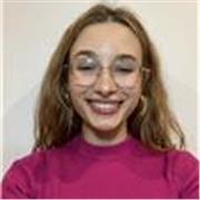 Soy una estudiante de 20 años de farmacia y doy clases de mates, quimica, ingles, lengua, biologia, etc