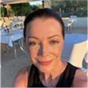 Profesora titulada en FCE, CPE (Cert. Prof. in English) y LPI (Language Prof. Index), ofrece clases particulares niños y adultos. 