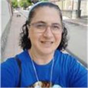 Profesora titulada en Pedagogía y Educación Infantil.  Especialidad en Orientación Educativa.