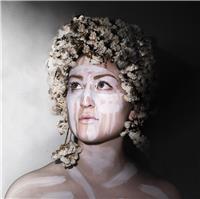 Laureata in nuove tecnologie per l'arte offre lezioni di fotografia