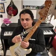 Insegnante di Chitarra Elettrica/Classica/Acustica/Basso Elettrico offresi (Desio/Seregno(On line)
