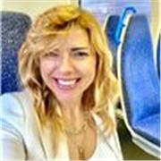 I’m very enthusiastic , I love art, I’m passionate painting in the park very happy to work with them and children.