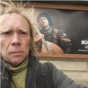 I am an enthusiastic amateur scientist whom would like to share a fascination with my students. I am an award winning scientist educated at Eton College, Edinburgh University and Harvard. I specialise in the new Psychedelic Neuroscience