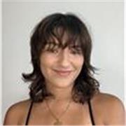 Soy una profesional de las artes teatrales con más de 6 años de experiencia, impartiendo clases online y presenciales en Madrid. 