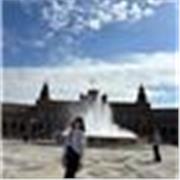 Puedo ayudarle con refuerzo general en lo que necesiten, además también los idiomas como el inglés y alemán son un punto fuerte.