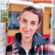 English teacher with 4 years of experience offering private online English lessons for children and adults.