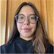 Profesora con titulación bilingüe imparte clases personalizadas para todas las edades.