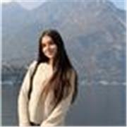 Soy una estudiante del grado de educación primaria y voy a especializadme en la lengua inglesa. 