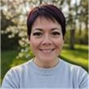 Mi propongo per insegnare Italiano a chi ha bisogno di impararlo partendo da zero oppure migliorarlo. 