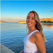 Doy clases particulares para personas de hasta 2° de Bachillerato. Estoy cursando cuarto de Química en la UB