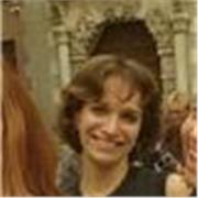 Laureata in Psicologia con lode e diplomata al Liceo Classico offre ripetizioni, aiuto compiti e supporto allo studio in diverse m