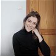 Nutricionista con máster en profesorado imparte clases presenciales. 