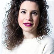 Soy profesora de Pedagogía Terapéutica y Educación Primaria que imparte refuerzo y apoyo educativo para todo el alumnado de primaria