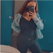 Título B2 en inglés y nivel alto en frances