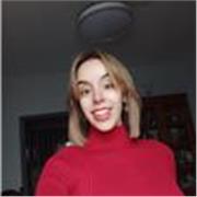 Soy una chica llena de energía pura y positiva con muchas ganas de enseñar y ver crecer en su desarrollo a todos los niños.