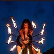 Enseño Flowarts, manipulación de objetos. -Cariocas -Dragonstaff -Abanicos de velo -Espadas -Staff Dobles(Filipinos)