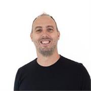 Professionista impartisce lezioni di italiano per stranieri - Online