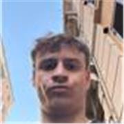 Studente di ingegneria fornisce le lezioni private di matematica base per studenti fino alle scuole superiori