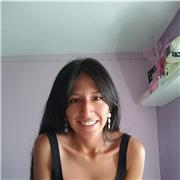 Doy clases particulares de inglés, lengua o matemáticas para estudiantes de primaria, eso o Bachillerato. Estudié Sociología y estoy en un Master en Trabajo y Empleo. Me encanta trabajar con niños y niñas, contando con experiencia en cuidado y enseñanza