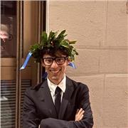 Prima esperienza come insegnante, laureato in Scienze del Servizio Sociale e in Governo e Politiche Pubbliche