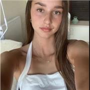 Étudiante en terminale, je peux vous aider dans les matières scientifiques ou autres si besoin !