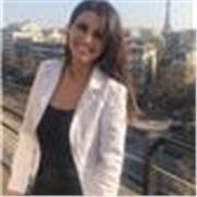 Francesa nativa viviendo en Barcelona desde 20 años. Doy clases privadas a niños y adultos de todo nivel