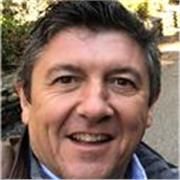 Psicólogo experto en Coaching, con gran experiencia en mandos intermedios.