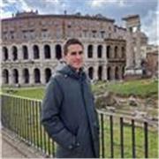 Psicopedagogo y maestro de Pedagogía Terapéutica en educación infantil y educación primaria. 