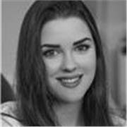 Me gusta enseñar de forma cercana y adaptándome a cada alumno, porque cada niño aprende a su ritmo. Intento explicar las cosas de