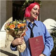 Neolaureata offre lezioni per alunni della scuola primaria e secondaria
