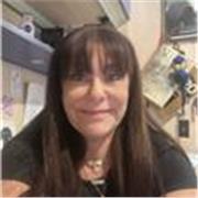 Aiuto i miei nipoti a fare i compiti e hanno ottimi voti.
Ho fatto il liceo classico e sono laureato in giurisprudenza 