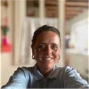 Soy profesora de francés con formación internacional. Mis clases están dirigidas a niños y se basan en juegos, canciones y activid