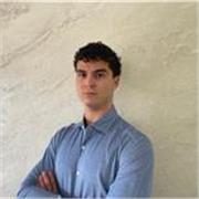 Laurendo in economia aziendale e nuove tecnologie digitali e diplomato in ragioneria e sistemi informativi aziendali