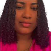 Me defino como una persona paciente, responsable y comprometida con el aprendizaje de los niños.