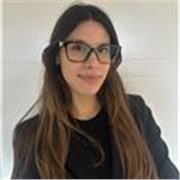 Profesora de ciencias naturales e inglés para niños de primaria con carrera académica en Inglaterra y trabajado como tutora inglés