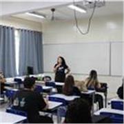 Professora particular de Humanidades (História, Geografia, Sociologia e Filosofia) formada pela Unicamp