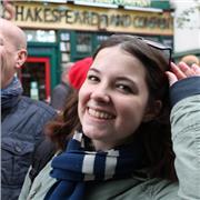 Soy una estudiante Italiana de 21 anos que asiste el último año del curso de historia, para convertirme en profesora de escuela secundaria en materias de historia y geografía. Actualmente frecuento mi año Erasmus en la Universidad de la Laguna de San Cris