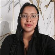 Profesora de ingles para chicos principiantes